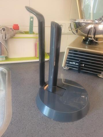 Design Keukenrolhouder joseph joseph  beschikbaar voor biedingen