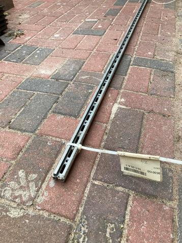 Flamco rail type E1 2x 2mtr beschikbaar voor biedingen