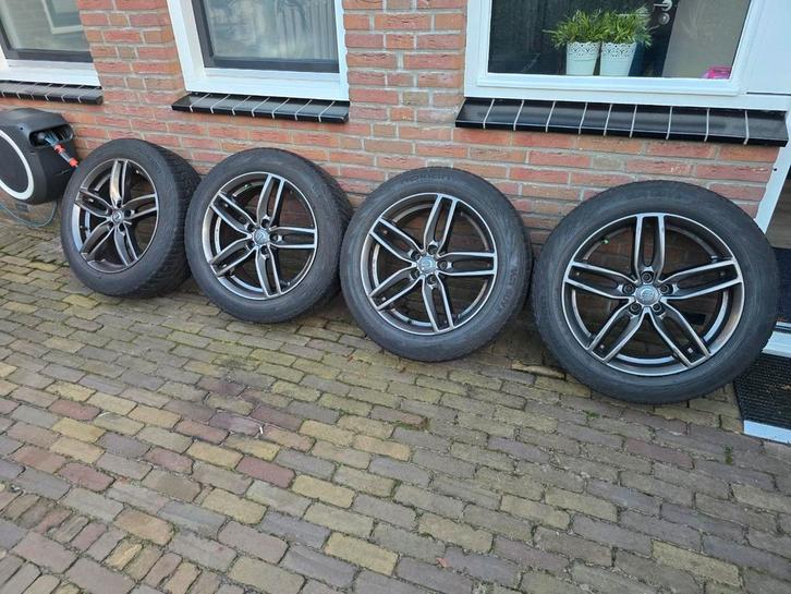 Mooie 19 inch Volvo velgen + Nokian winterbanden, Auto-onderdelen, Banden en Velgen, Banden en Velgen, Winterbanden, 19 inch, 235 mm