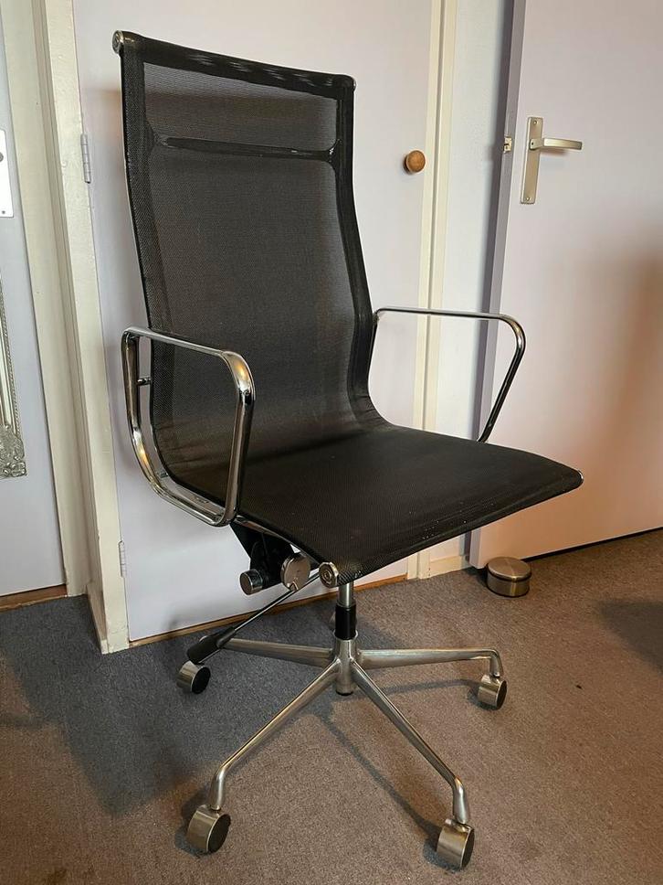 Eames Style bureaustoel - EA119 Zwart mesh, Huis en Inrichting, Bureaustoelen, Zo goed als nieuw, Bureaustoel, Zwart, Ergonomisch