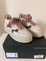 Via vai nieuwe sneakers mt 38, Kleding | Dames, Schoenen, Ophalen of Verzenden, Zo goed als nieuw, Sneakers of Gympen