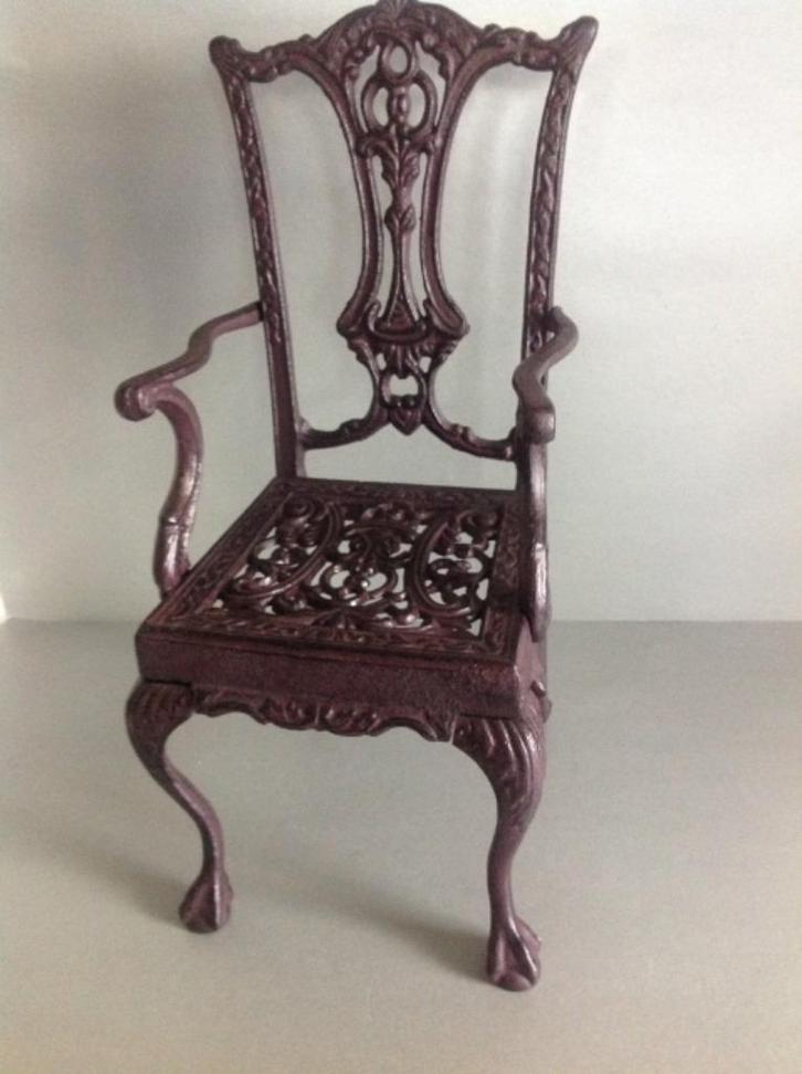 Poppenstoeltje van gietijzer Kleur: Bruin, Huis en Inrichting, Stoelen, Nieuw, Twee, Metaal, Bruin, Ophalen