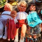 Poppen, zeker 50 jaar oud plus bedje met baby., Verzamelen, Poppen, Ophalen of Verzenden, Gebruikt, Pop
