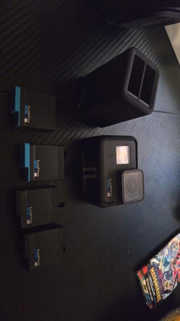 GoPro Hero 6 Black + 4 Batterijen + Oplaadcase beschikbaar voor biedingen