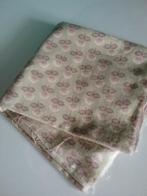 Lapje beige katoen met paarsroze bloemetjes, 33x110 cm, Beige, Nieuw, Ophalen of Verzenden, 30 tot 120 cm
