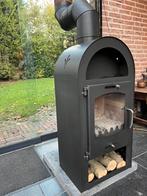 Houtkachel 9 Kw.  1 jaar oud. €350,-, Huis en Inrichting, Kachels, Ophalen, Houtkachel, Zo goed als nieuw, Vrijstaand