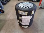 Hyundai i 10 winterbanden set 175/65R14 plus wieldop € 475,-, Ophalen, 14 inch, 175 mm, Banden en Velgen