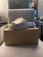 Yeezy slides maat 40,5 tekoop en teruil voor maat 42, Kleding | Heren, Schoenen, Slippers, Overige kleuren, Nieuw, Ophalen of Verzenden