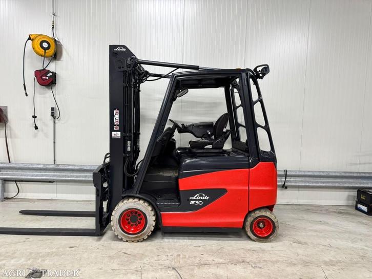 Heftruck Linde, Zakelijke goederen, Machines en Bouw | Heftrucks en Intern transport, Heftruck, Elektrisch, 2000 tot 3000 kg, Ophalen of Verzenden