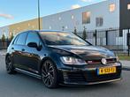Volkswagen Golf 7 GTI Performance | Keyless | Leder, Auto's, Volkswagen, 230 pk, 1984 cc, Zwart, Stationwagon
