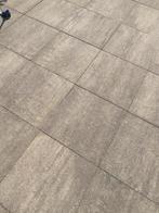 55-60m2 bestrating 50x50x4, Ophalen, Klinkers, Zo goed als nieuw, 10 m² of meer