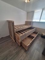 Steigerhouten bed met lades, Ophalen, Zo goed als nieuw