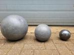 Brocante loden bollen parels tuinbeeld voor in de tuin, Verzenden, Zo goed als nieuw, Metaal, Overige typen