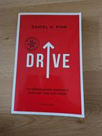Boek drive daniel h pink motiveert motivatie passie, Ophalen of Verzenden, Zo goed als nieuw