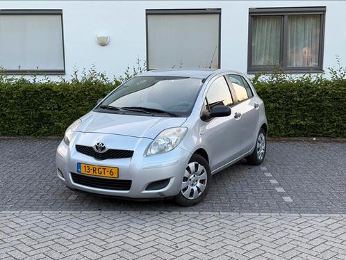 Toyota Yaris 1.3 16V Vvt-i 5DR 2011 Grijs NAP APK AIRCO, Auto's, Toyota, Bedrijf, Te koop, Yaris, Benzine, B, Hatchback, Handgeschakeld