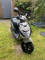 Piaggio zip 125 cc a1 (motorscooter), Fietsen en Brommers, Scooters | Piaggio, Maximaal 45 km/u, Zip, Zo goed als nieuw, Benzine