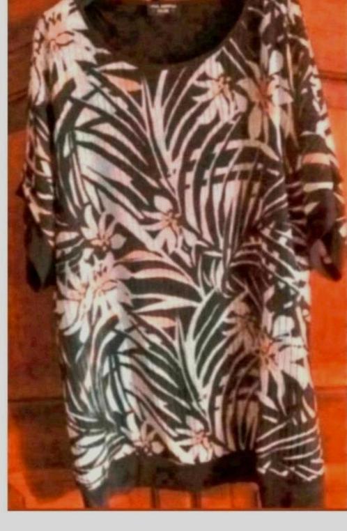 Zwart tricot shirt met bladprint van Via Appia Due 52, Kleding | Dames, Grote Maten, Zo goed als nieuw, Shirt of Top, Zwart, Verzenden