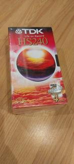 TDK HS240 3-pack VHS tapes NIEUW gesealed, Alle leeftijden, Ophalen of Verzenden, Nieuw in verpakking, Overige genres