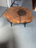 Walnoot  salontafel., Huis en Inrichting, Ophalen, Zo goed als nieuw