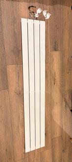 Verticale radiator, Doe-het-zelf en Verbouw, Verwarming en Radiatoren, Ophalen, Radiator, Minder dan 60 cm, Zo goed als nieuw