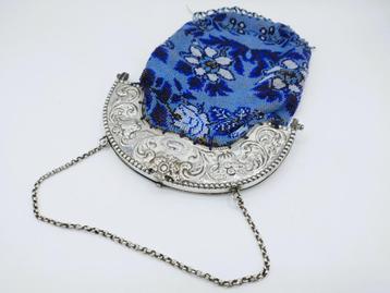 Zilveren beugeltas met ketting, Schoonhoven, 1888 beschikbaar voor biedingen