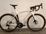TREK madone sl6 gen 8 medium White Prismatic, 28 inch, Carbon, Nieuw, 49 tot 53 cm