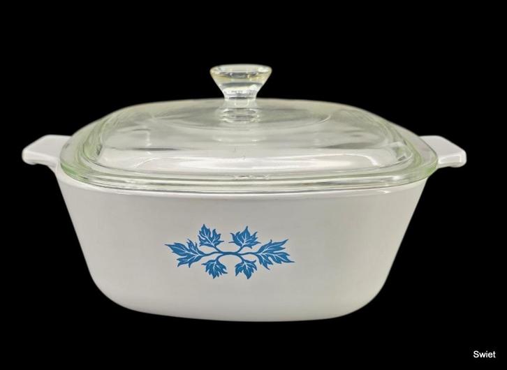 2254 pyroflam witte ovenschaal met blauw motief swiet, Huis en Inrichting, Keuken | Servies, Zo goed als nieuw, Schaal of Schalen