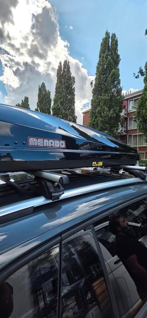 Menabo Dakkoffer - Ruimte voor al uw bagage!, Auto diversen, Dakkoffers, Gebruikt, Ophalen of Verzenden
