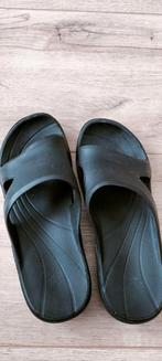 Badslippers maat 40, Ophalen of Verzenden, Zo goed als nieuw, Zwart