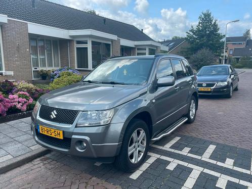 Suzuki Grand Vitara 2.0 5D 2005 Grijs, Auto's, Suzuki, Particulier, Grand Vitara, 4x4, ABS, Achteruitrijcamera, Adaptieve lichten