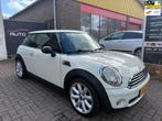 Mini Mini 1.4 One NIEUW DISTRIBUTIE KETTING|BEURT|APK|AIRCO, Auto's, Mini, Voorwielaandrijving, Stof, Gebruikt, Zwart