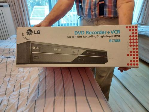 LG RC388 video dvd combi videorecorder nog nieuw in doos, Audio, Tv en Foto, Overige Audio, Tv en Foto, Nieuw, Ophalen of Verzenden
