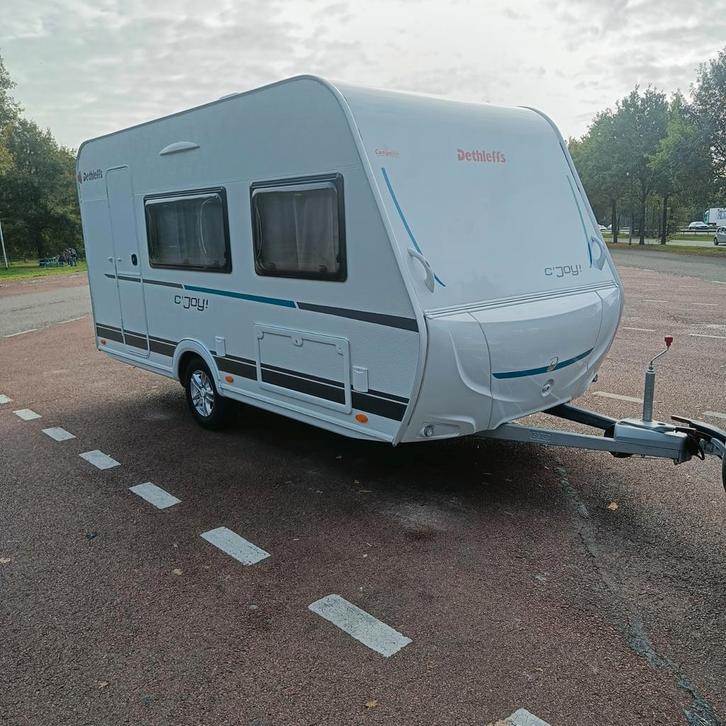 Dethleffs 420 QSH BJ 2022 +MOVER+VOORTENT ETC  Nieuwstaat!, Caravans en Kamperen, Caravans, Bedrijf, tot en met 4, 750 - 1000 kg