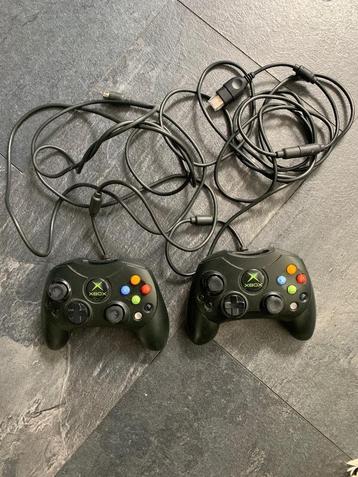 Xbox 3x game controller + 8x games beschikbaar voor biedingen