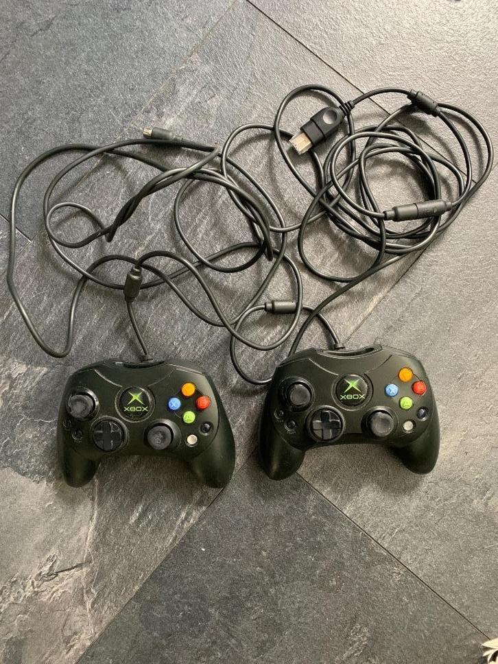 Xbox 3x game controller + 8x games, Spelcomputers en Games, Games | Xbox 360, Gebruikt, Overige genres, 1 speler, Vanaf 3 jaar