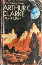 Arthur C. Clarke - Earthlight, Boeken, Science fiction, Ophalen of Verzenden, Gelezen
