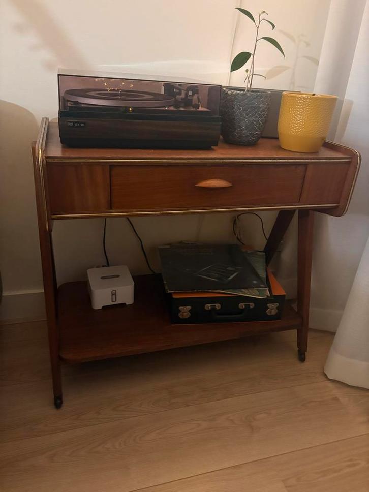 Antiek kastje met lade en wieltjes, Antiek en Kunst, Antiek | Meubels | Kasten, Ophalen