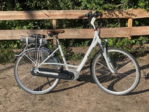 Batavus milano e-go bosch middenmotor 500wh framemaat 48cm, Fietsen en Brommers, Elektrische fietsen, Zo goed als nieuw, Batavus