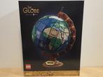 (GESEALD) Lego 21332 The Globe, Ophalen of Verzenden, Nieuw, Complete set, Lego