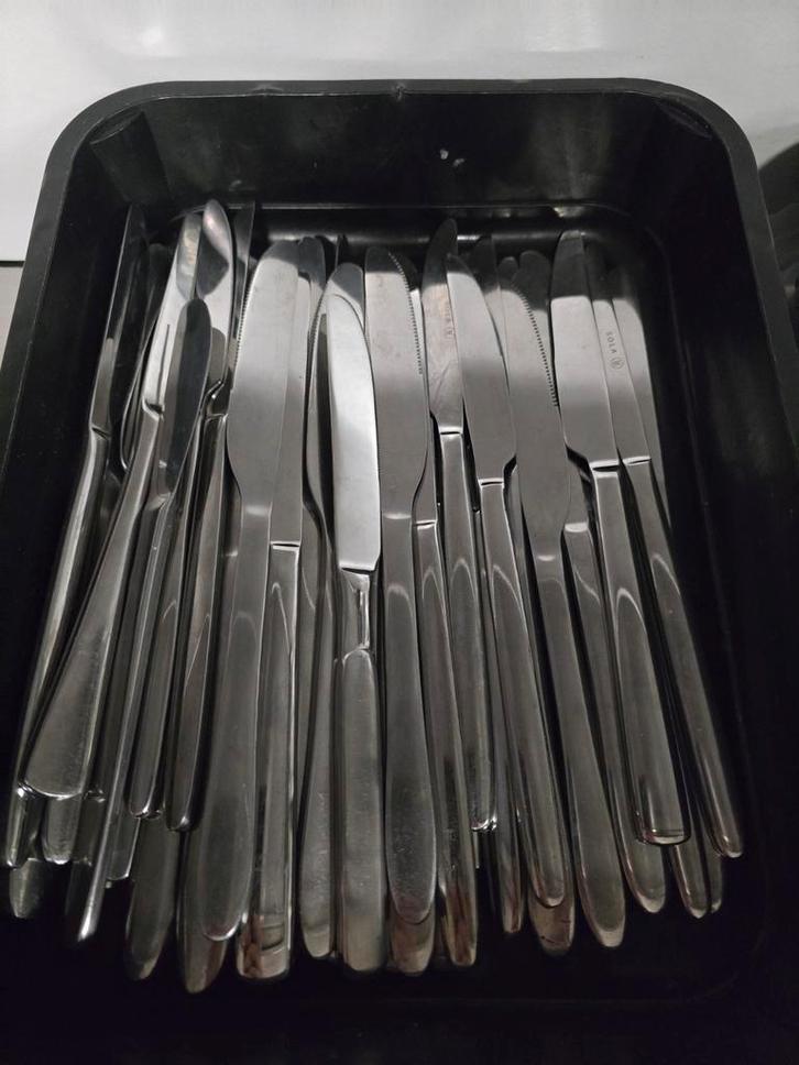 Grote partij messen en vorken - diverse merken, Huis en Inrichting, Keuken | Bestek, Rvs of Chroom, Ophalen