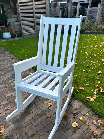 Schommelstoel wit beschikbaar voor biedingen