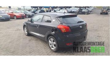 Achterklep van een Kia Pro Cee'd (1K) beschikbaar voor biedingen