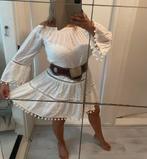 Sumitra broderie jurkje off shoulder. 36-42, Wit, Ophalen of Verzenden, Boven de knie, Sumitra