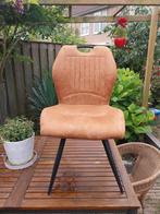 Zo goed als nieuwe 6 eettafelstoelen , cognackleurig suède., Ophalen, Zo goed als nieuw
