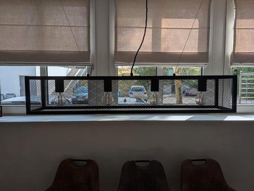 Zwarte industriële 4-lichts hanglamp met gaas 118 cm., Huis en Inrichting, Lampen | Hanglampen, Zo goed als nieuw, 75 cm of meer