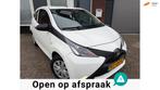 Toyota Aygo 1.0 VVT-i x / LED / NAP, Auto's, Voorwielaandrijving, Stof, Gebruikt, Met garantie (alle)