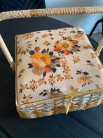Vintage Naaimand met Inhoud, Hobby en Vrije tijd, Naaien en Fournituren, Ophalen of Verzenden, Gebruikt, Overige typen