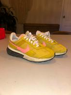 Nike Air Max Pre-Day Lx Citron Pink 38,5, Ophalen of Verzenden, Zo goed als nieuw, Geel, Sneakers of Gympen