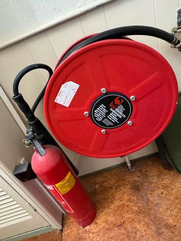 Brandblusser met Haspel - Solide 5kg beschikbaar voor biedingen