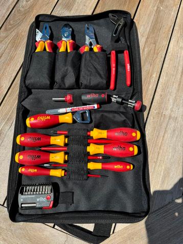Te koop splinternieuwe gevulde Wiha tas met gereedschap beschikbaar voor biedingen